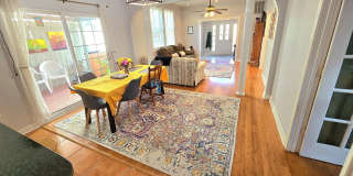 1631 South Rendon Street Gallery 3