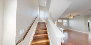 Gorgeous Condo in Edgewick - Minutes from Soco! Gallery 19