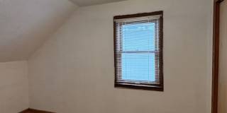 3 BR/1 BA Single-Family Home in St. Paul! Gallery 23