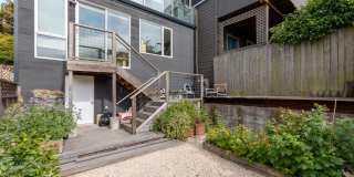 OPEN HOUSE: Thursday (7/2) 4:00pm-4:30pm. Stunning 3-Level Single Family Home with Modern Touches and Stunning Views in Bernal Heights (28 Montcalm Street) Gallery 53