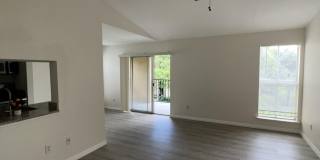 899 Riverside Drive Gallery 22