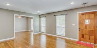 4 bedroom home in Cordova Park Gallery 6