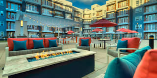 The Rey Downtown Gallery 28