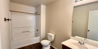 Large 3/2.5 ~ Conveniently located to JBSA Lackland and JBSA Kelly Field Annex ~ Move in Ready! Gallery 18