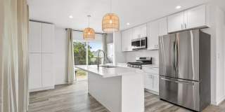 4517 Thorn St Gallery 1