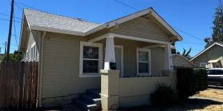 2 Bed/1 Bath Home Near Downtown Lodi Gallery 1