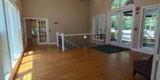 1504 LINCOLN Way Gallery 25