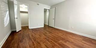 Kensington Court Gallery 66