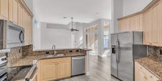 558 NW 118th Ave Gallery 18