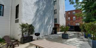 231 E North Ave Gallery 35