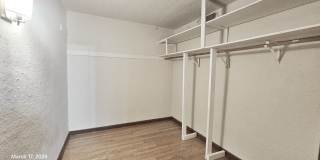 Charming Studio in U District Gallery 8