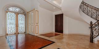 674 Ocean Blvd Gallery 7