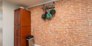 1825 LIGHT Street Gallery 7