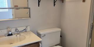 Cute end unit townhome 3-bedroom 2 baths in Thornton. Gallery 15