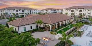 Revello Apartments Gallery 116