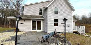 1393 Beacon Hill Road Gallery 1