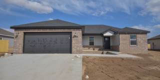 Beautiful 3 Bedroom 2 Bath Home in Farmington! Gallery 1