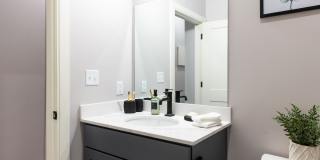 The Residence at 1555 Elm Gallery 15