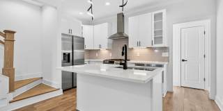 413 Lellyett Street Gallery 2