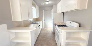 Charming 2 Bed Home in The Village! Gallery 9