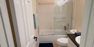 Beautifully Updated 2 bd 2 ba Crown Point Condo Gallery 19
