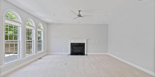 15436 SYMONDSBURY Way Gallery 17