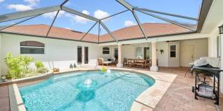 Pool Home for rent Gallery 54