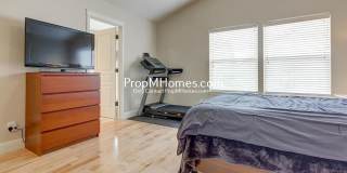 Luxury Four Bedroom Home in King City! Gallery 12