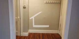 Nice 2 bed in JP Gallery 33