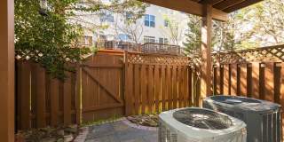 5140 DONOVAN Drive Gallery 37