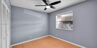 906 Twin Lakes Dr Gallery 14