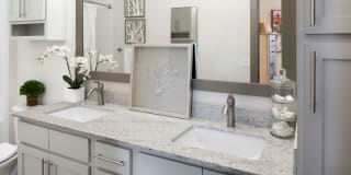 Varela Westshore Gallery 26