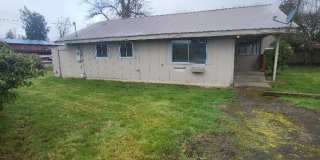 STATUS: *AVAILABLE* | R36B | $925 Gallery 1