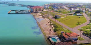 602 North Shore Gallery 2