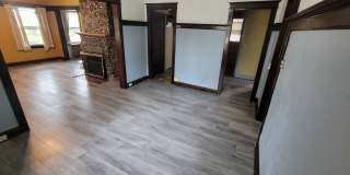 Duluth MN - 6 Bed - 2 Bath - Single Family Home Gallery 8