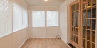 FOR RENT in LAKE BOTTOM! Available NOW! Gallery 8