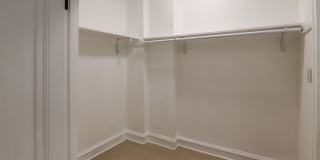 The Onyx on Sheridan Gallery 16