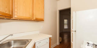 3916 North Pine Grove Ave. Gallery 10
