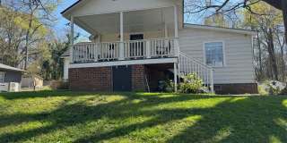 Adorable Garage Apartment Living in the Riverside Community Gallery 15
