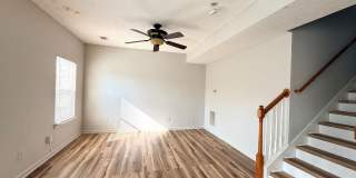 Beautifully Renovated 3 Bedroom 2.5 Bath Townhome with Garage! Pet Friendly! Gallery 5