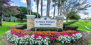 303 Burgundy G Gallery 1