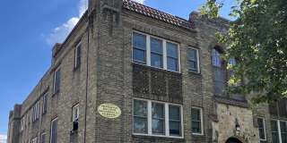 Charming Brick Historic Apartment in the Heart of Vibrant Hamline-Midway Gallery 16