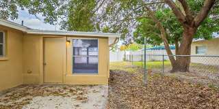 Charming 2BR House in Port Richey Gallery 14