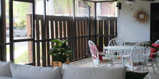 301 SE Castle Court Gallery 20