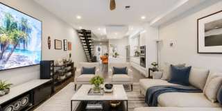 Philly Magazine-Featured Luxury 3 Bed Condo with Huge Roof Deck & Skyline Views Gallery 10