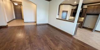 3 Bed Plus Study in Mustang Schools Gallery 6