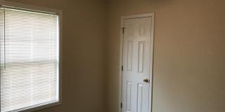 Pet Friendly 3 Bedroom, 2 Bath Home with Garage and Fenced In Back Yard! Gallery 10