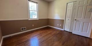 317 W SEMINARY Avenue Gallery 23