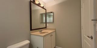 Updated 2BR Condo with Garage in Hunter’s Creek Gallery 20