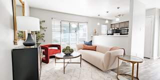 Ventana Gallery 13